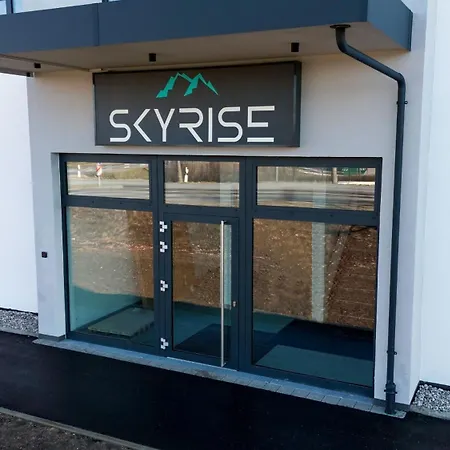 Modernes Skyroom 9